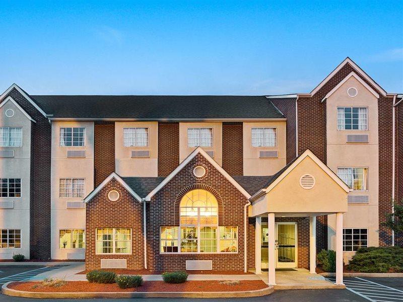 Microtel & By Wyndham Florence/cincinnati Airpo 2*