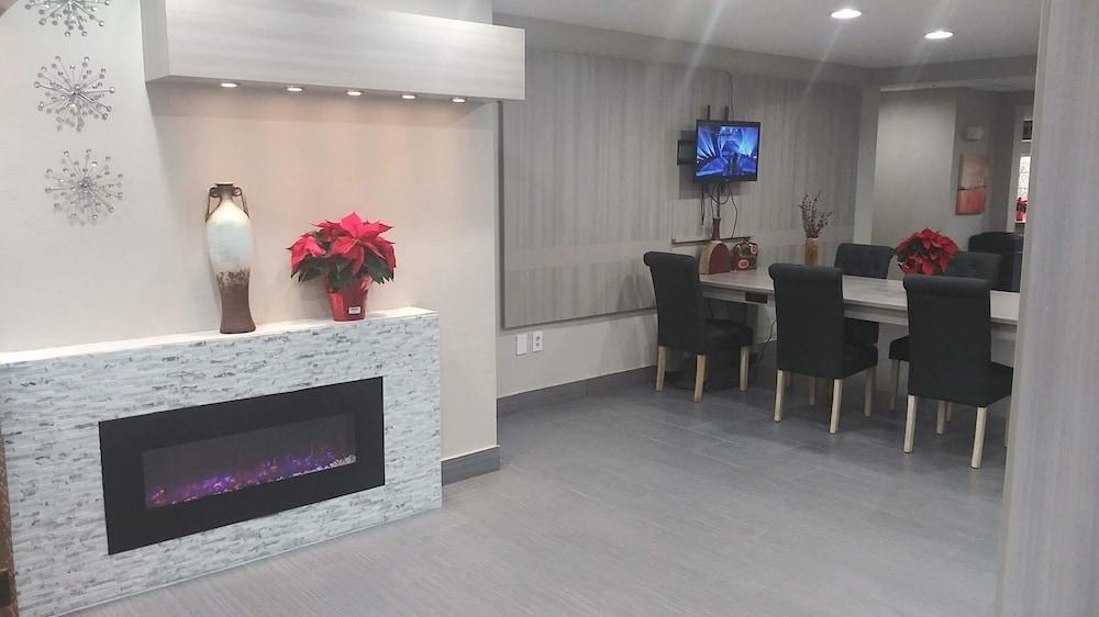 Hotel Microtel & By Wyndham Florence/cincinnati Airpo 2*